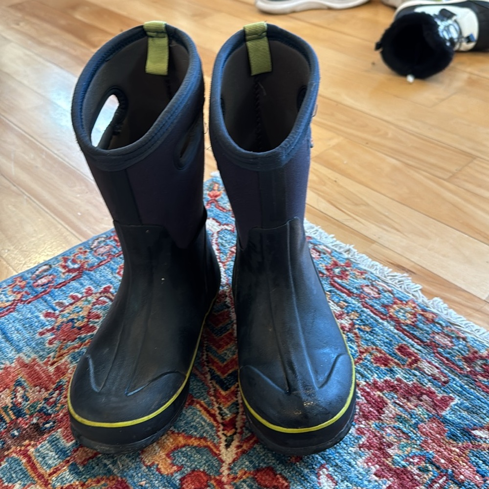 Bogs waterproof rain and snow boots